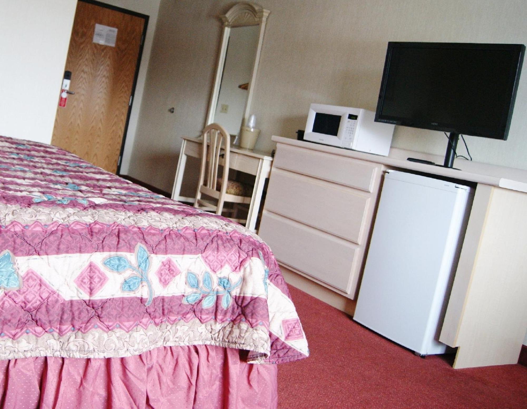 Meadow Court Inn - Ithaca Esterno foto